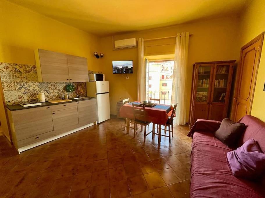 Spaccanapoli Top, Your House In The Old Town Nápoles Exterior foto