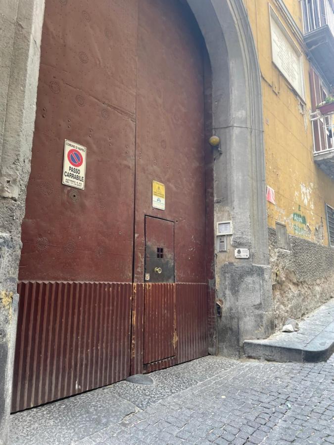 Spaccanapoli Top, Your House In The Old Town Nápoles Exterior foto